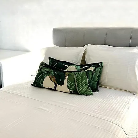 Zennia Kolonaki Athens